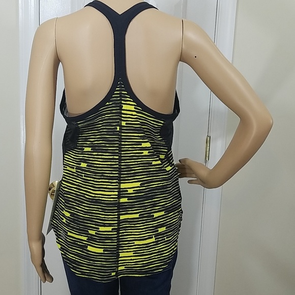 Lululemon Fast Lane Singlet SW Limited Edition - Picture 3 of 5